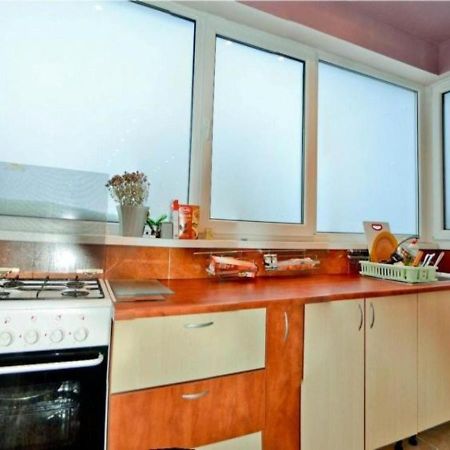 Apartament Laurentiu - Etaj.1 Βουκουρέστι Εξωτερικό φωτογραφία