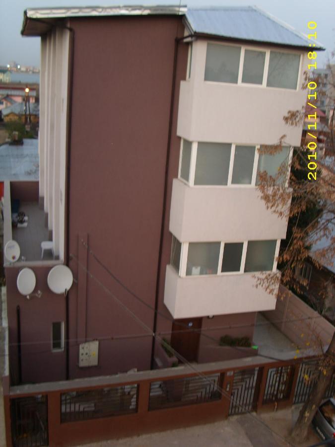 Apartament Laurentiu - Etaj.1 Βουκουρέστι Εξωτερικό φωτογραφία